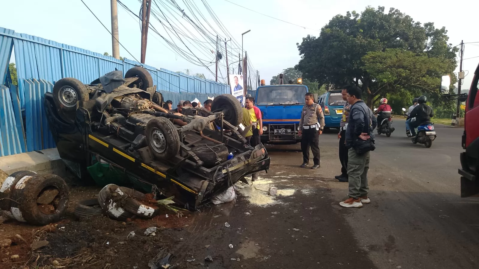 Ada Kecelakaan di Bogor, Mobil Tangki Semen Tabrak Pikap, Begini Kronologinya